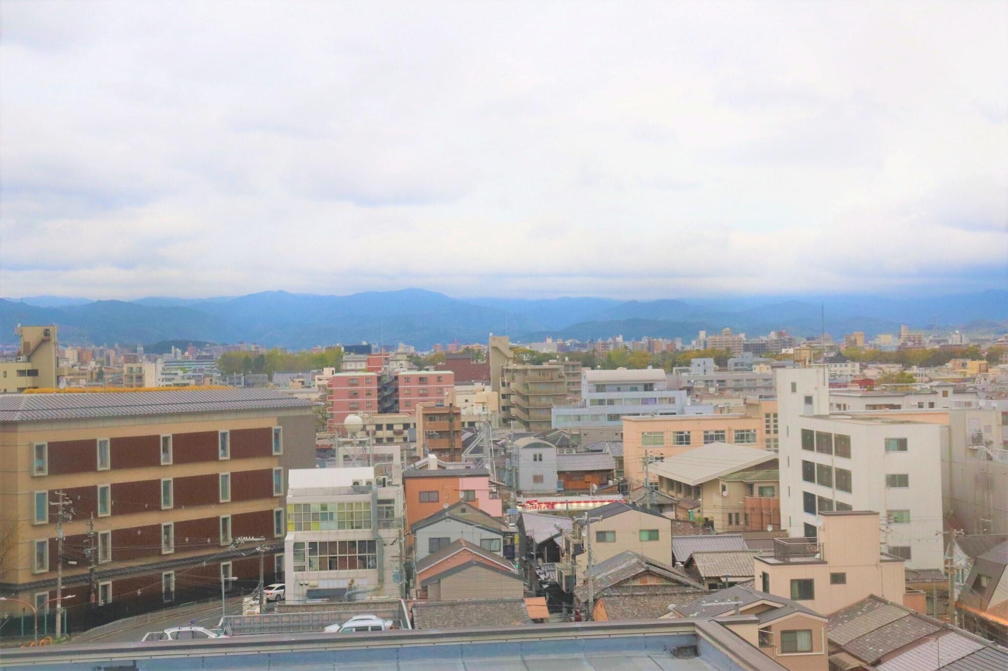 アーバイン京都 四条大宮 3* 京都市